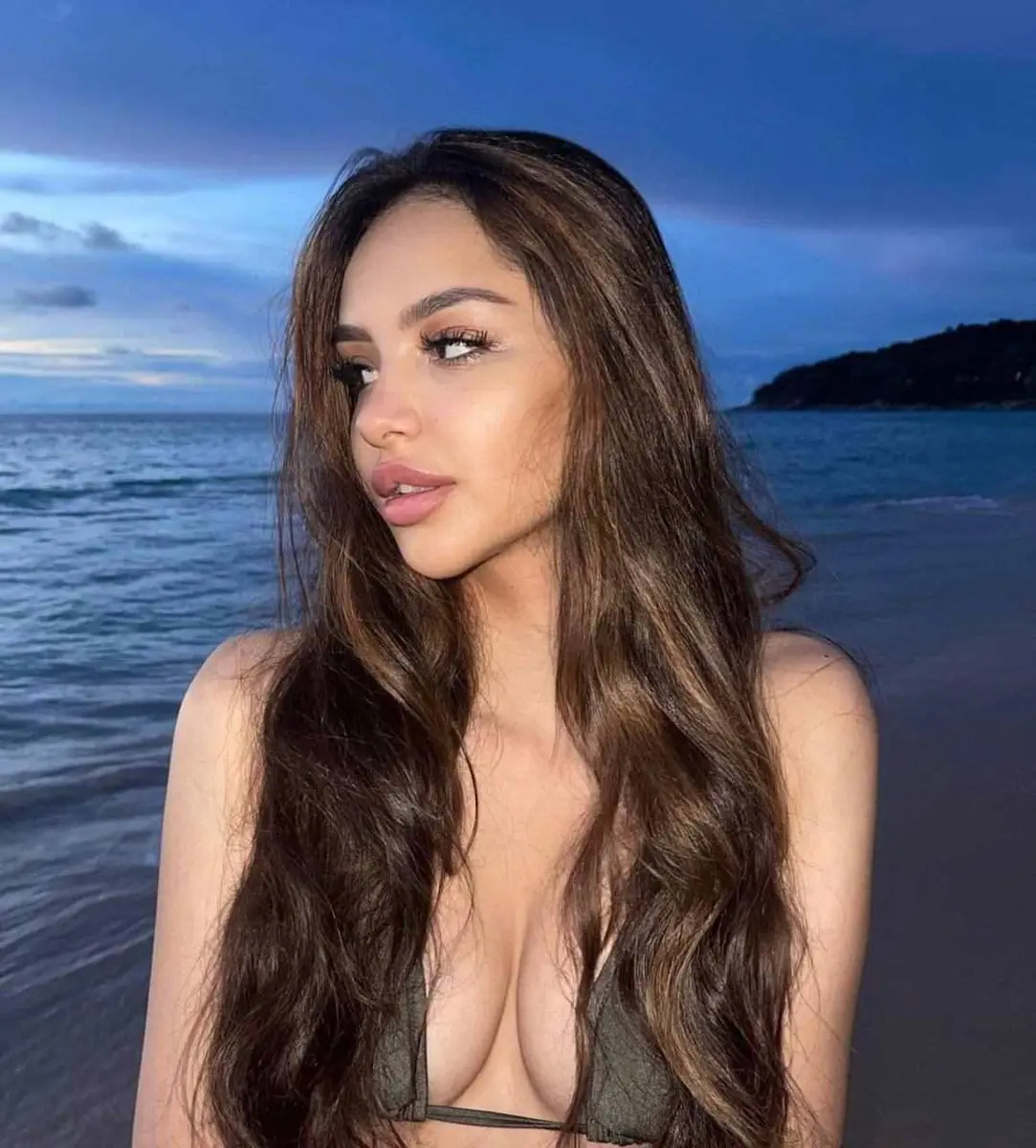 Алинни эскорт в городе Москва