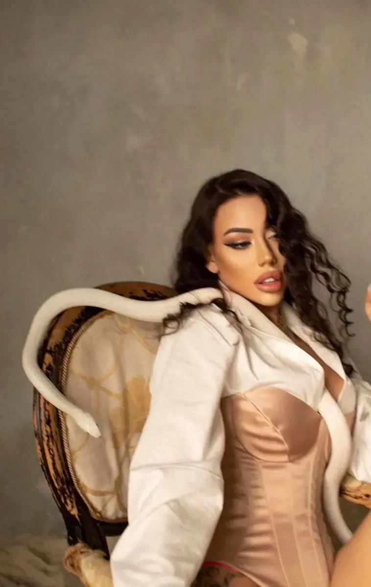 Эшли эскорт в городе Москва