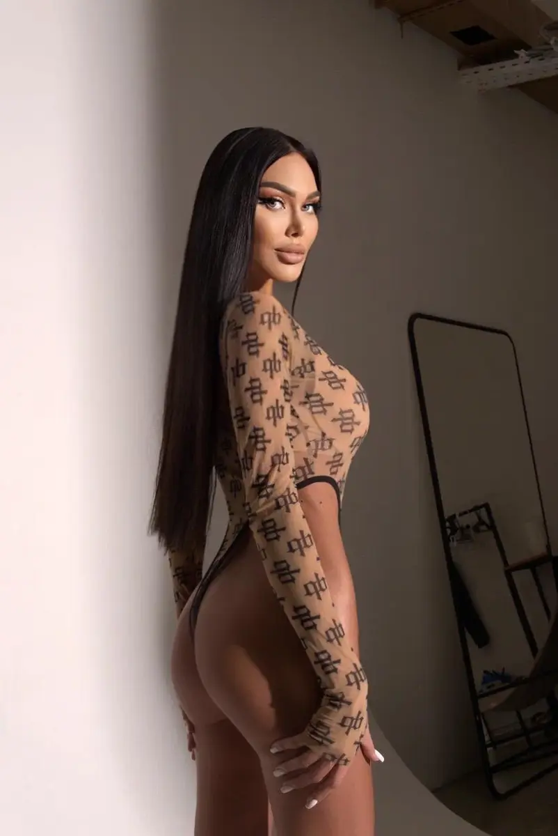 Бинна эскорт в городе Москва