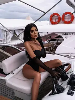 Бинна эскорт в городе Москва