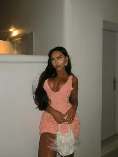 Элаити эскорт в городе Москва