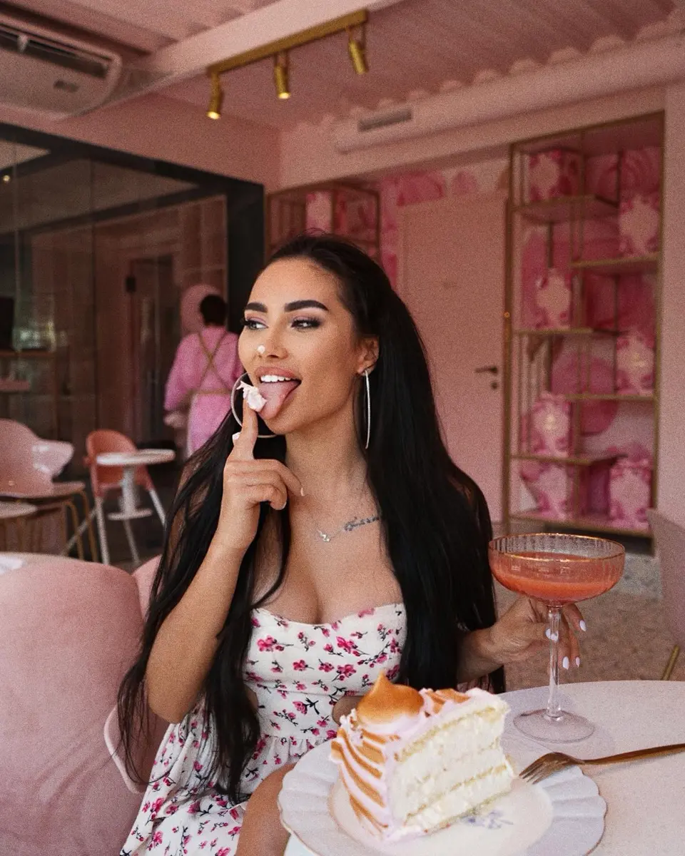 Галенна эскорт в городе Москва