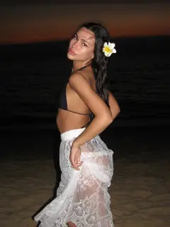 Намиби эскорт в городе Москва