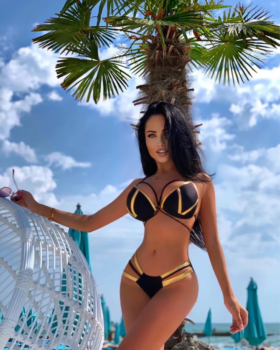 Намири эскорт в городе Москва