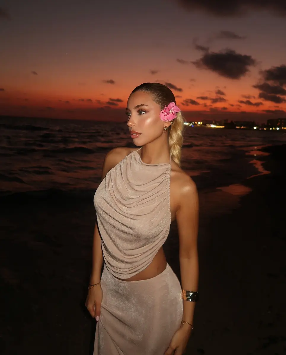 Неклита эскорт в городе Москва