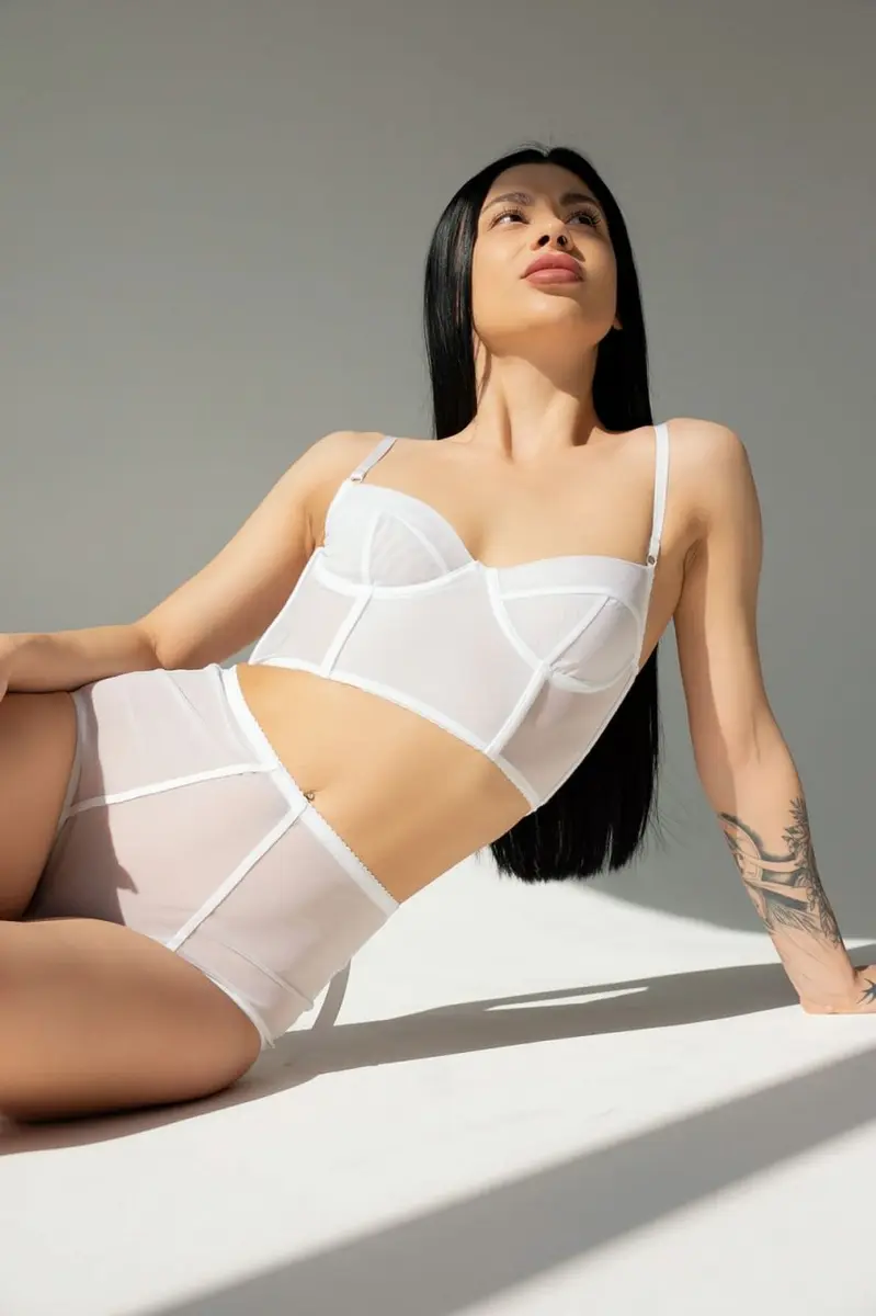 Нуми эскорт в городе Москва