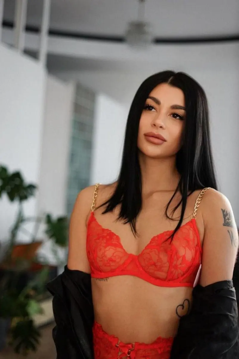 Нуми эскорт в городе Москва