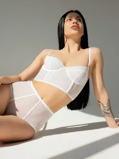 Нуми эскорт в городе Москва