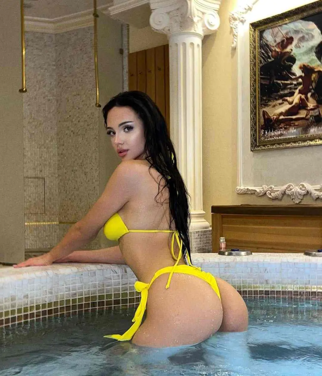 Рина эскорт в городе Москва