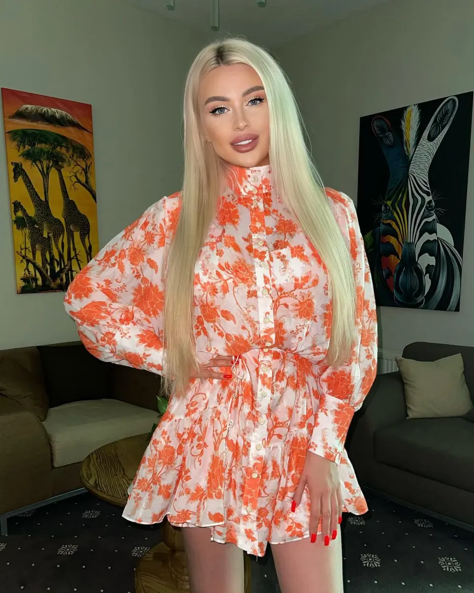 Умили эскорт в городе Москва